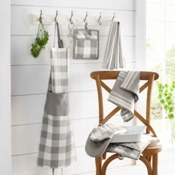 Discount 🥰 The Gray Barn Emily Gulch Buffalo Check Kitchen Apron With Pocket Red/white ✨ -The Gray Barn Shop unnamed file 1128
