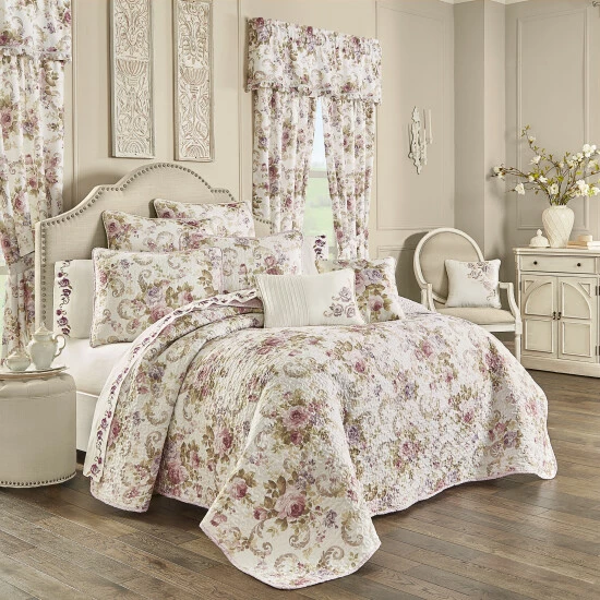 Promo π₯° The Gray Barn Warwick Classic Floral 3 Piece Quilt Set π 3 Promo π₯° The Gray Barn Warwick Classic Floral 3 Piece Quilt Set π