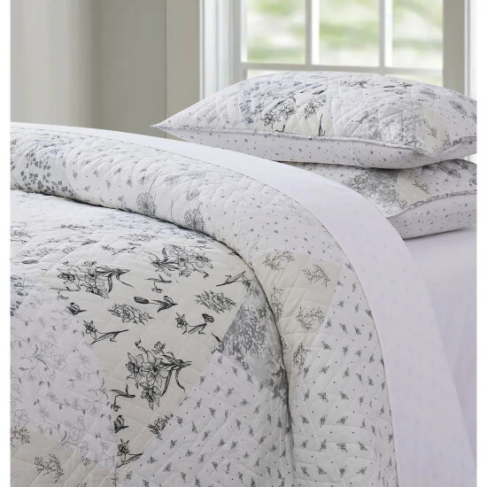 Brand new π The Gray Barn Sleeping Hills Floral Pieced Cotton 3-piece Quilt Set β 5 Brand new π The Gray Barn Sleeping Hills Floral Pieced Cotton 3-piece Quilt Set β - Image 3