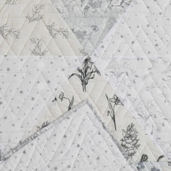 Brand new π The Gray Barn Sleeping Hills Floral Pieced Cotton 3-piece Quilt Set β 7 Brand new π The Gray Barn Sleeping Hills Floral Pieced Cotton 3-piece Quilt Set β - Image 5